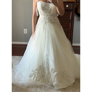 Oleg Cassini Ivory Wedding Dress